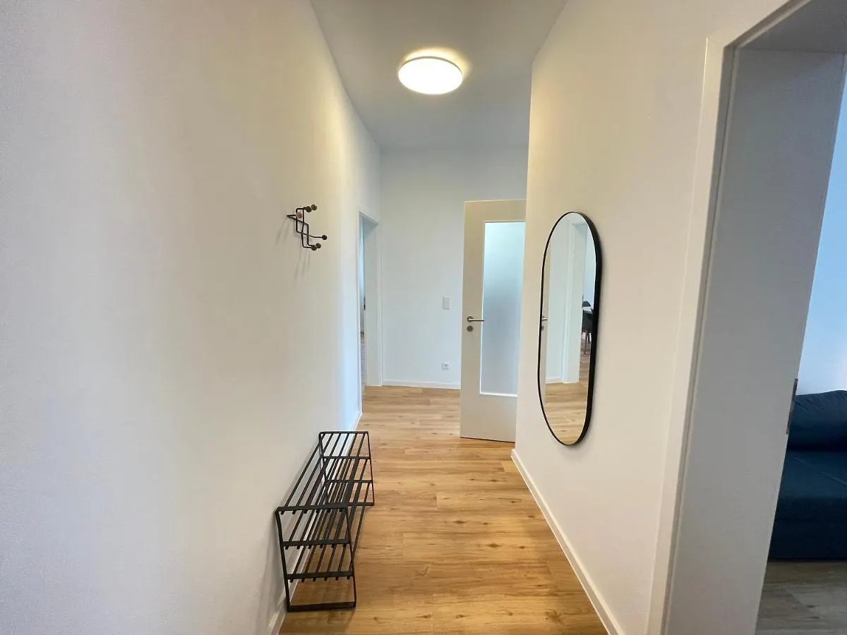 130Qm - 2 Apartments Side By Side - Free Parking - City - Mallibase Apartments Hannover