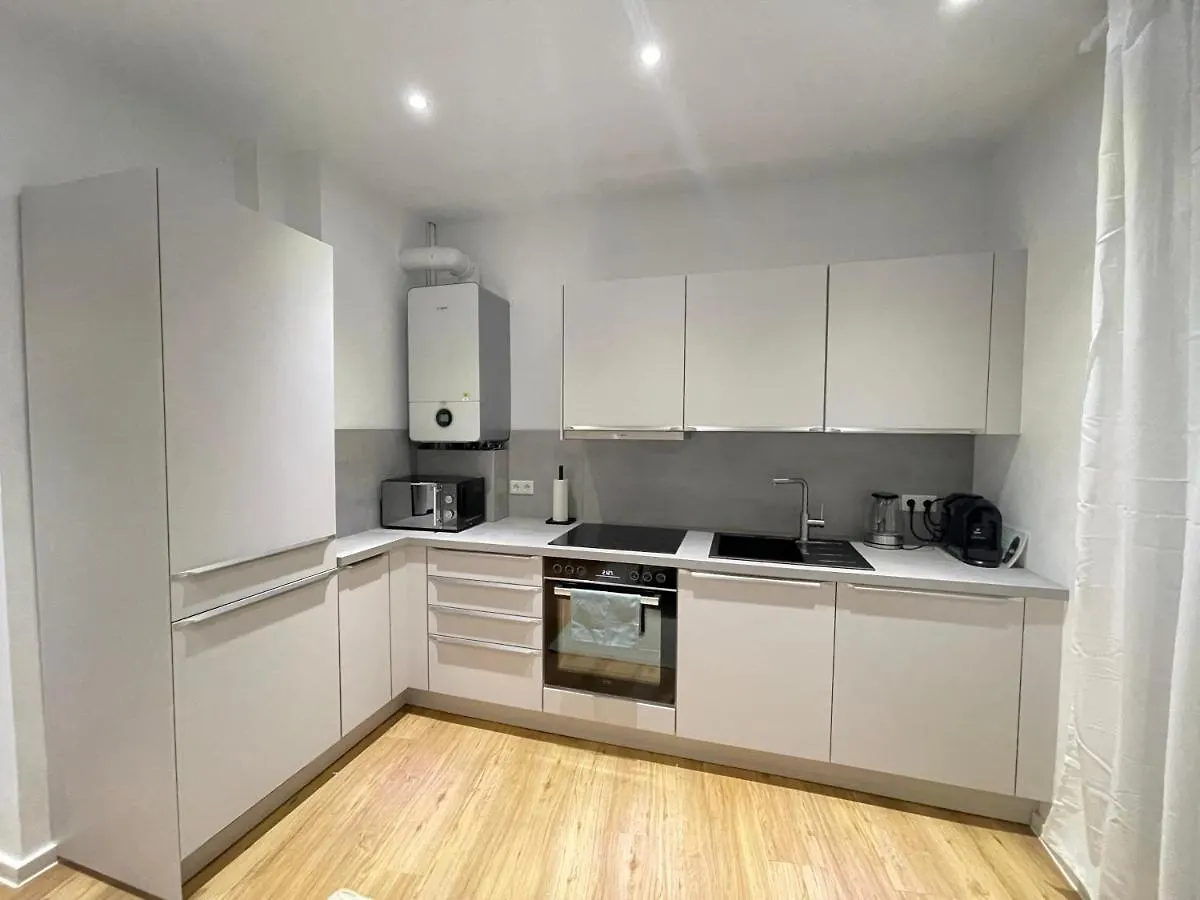 130Qm - 2 Apartments Side By Side - Free Parking - City - Mallibase Apartments Hannover Tyskland