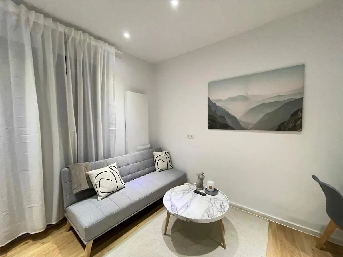 130Qm - 2 Apartments Side By Side - Free Parking - City - Mallibase Apartments Hannover Tyskland